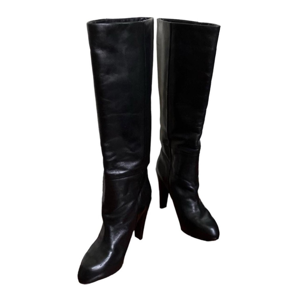 Kenneth Cole Black Heeled Boots Sleek Leather Design